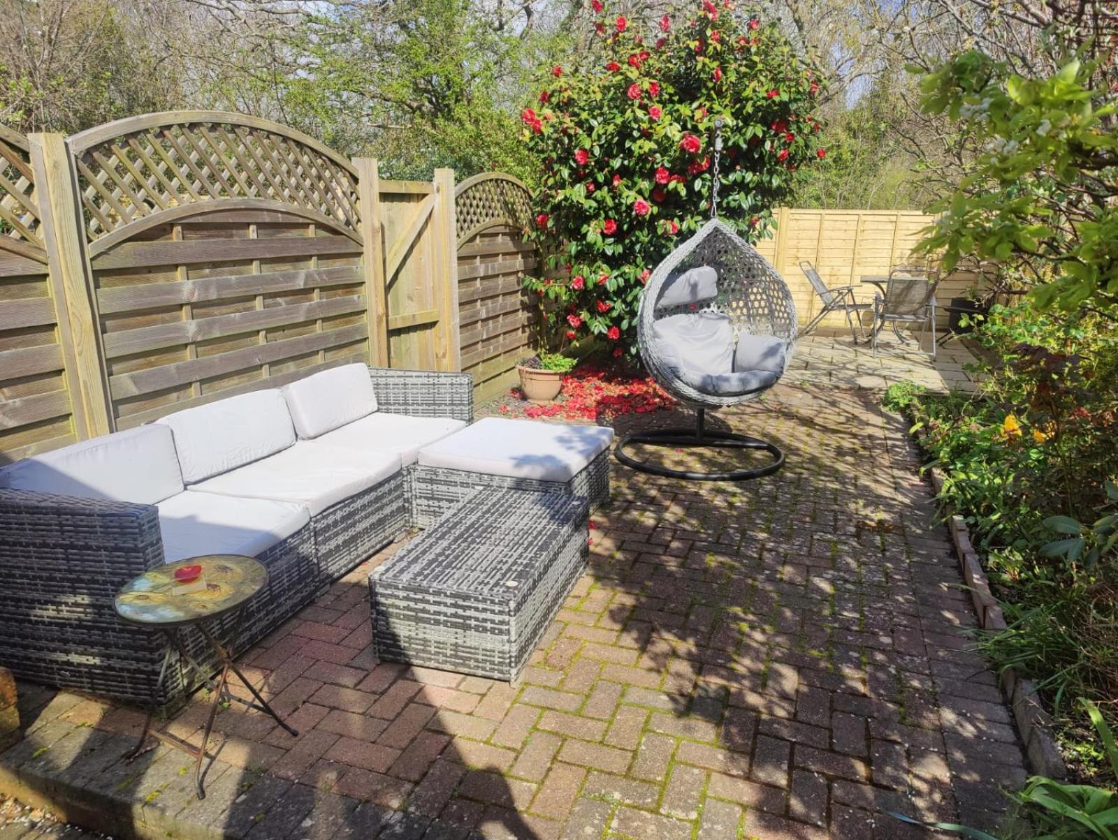 Beautiful Bexhill Cottage With Garden 3 Mins Walk To Beach Exterior foto