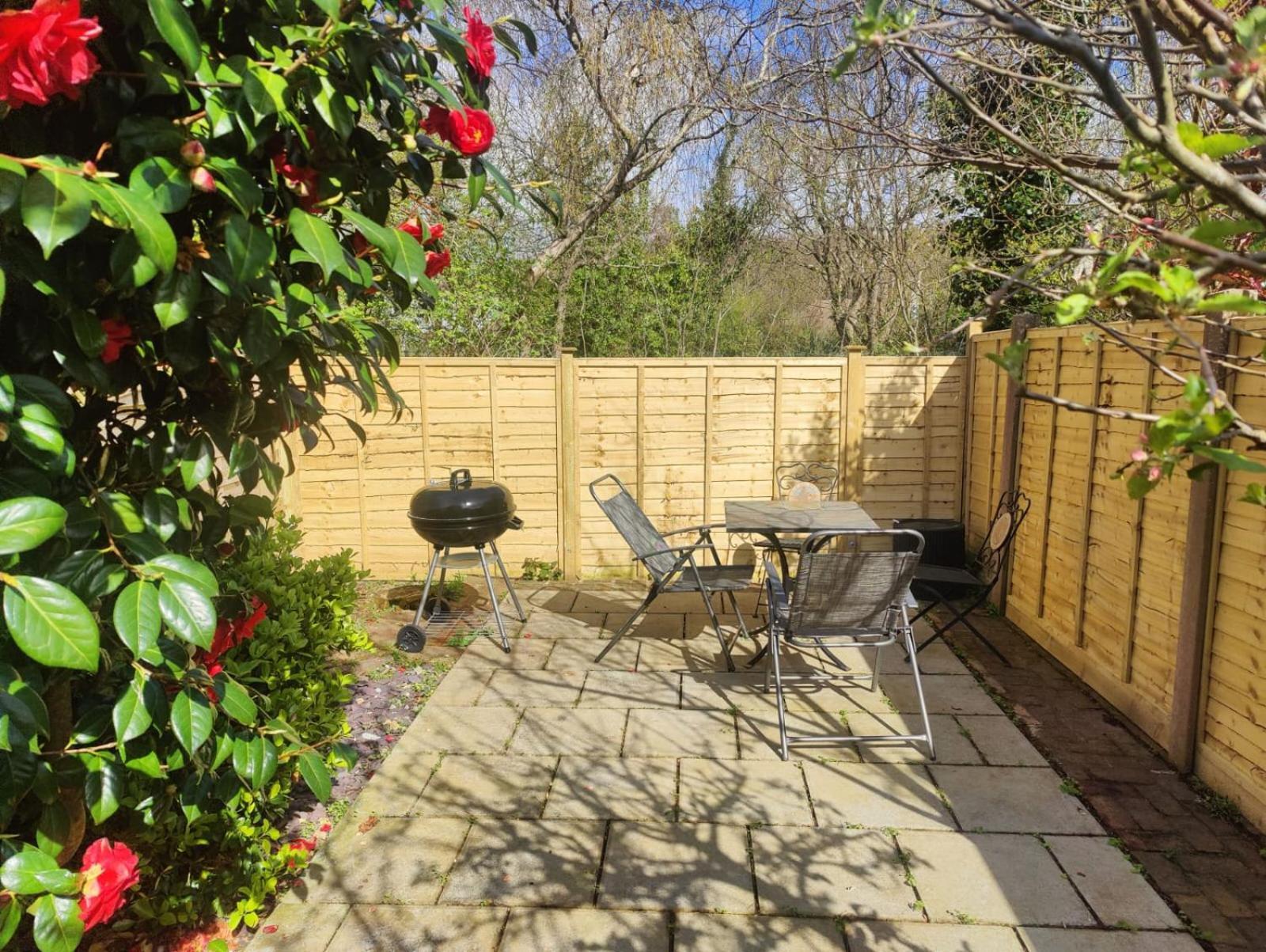 Beautiful Bexhill Cottage With Garden 3 Mins Walk To Beach Exterior foto